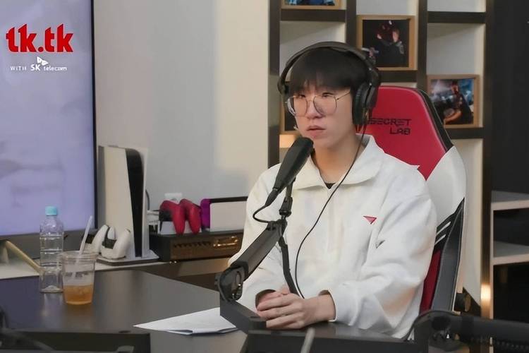 开云体育app:LOL职业选手转会风波,LCK战队变动频繁,英雄联盟lck转会